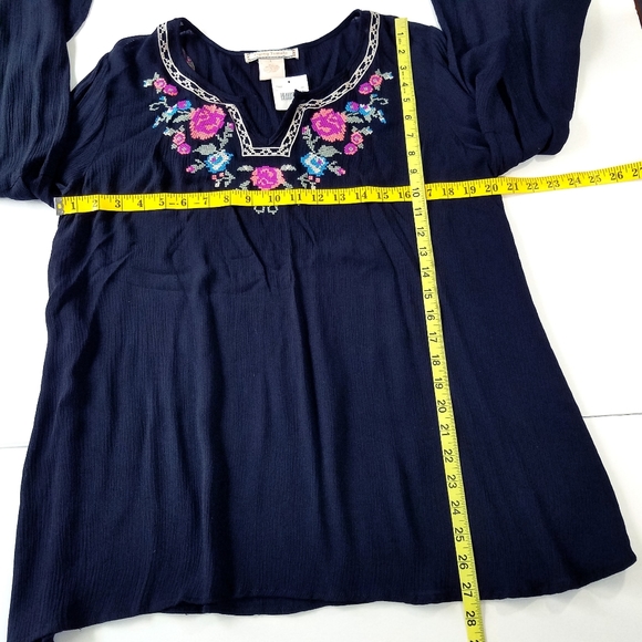 Flying Tomato Boho Embroider Bell Sleeve Top NW - Picture 6 of 7